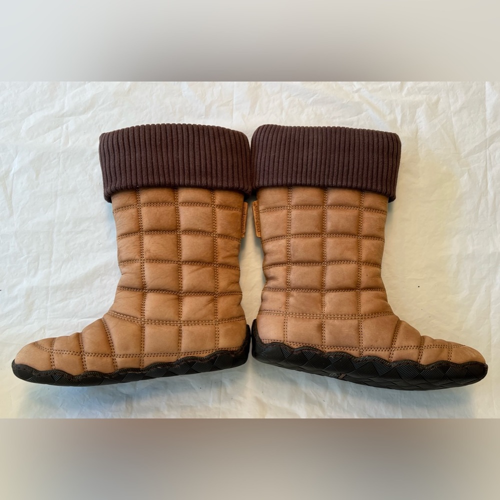 Patagonia Gingko Teakwood Pull-On Boots, size 7.5